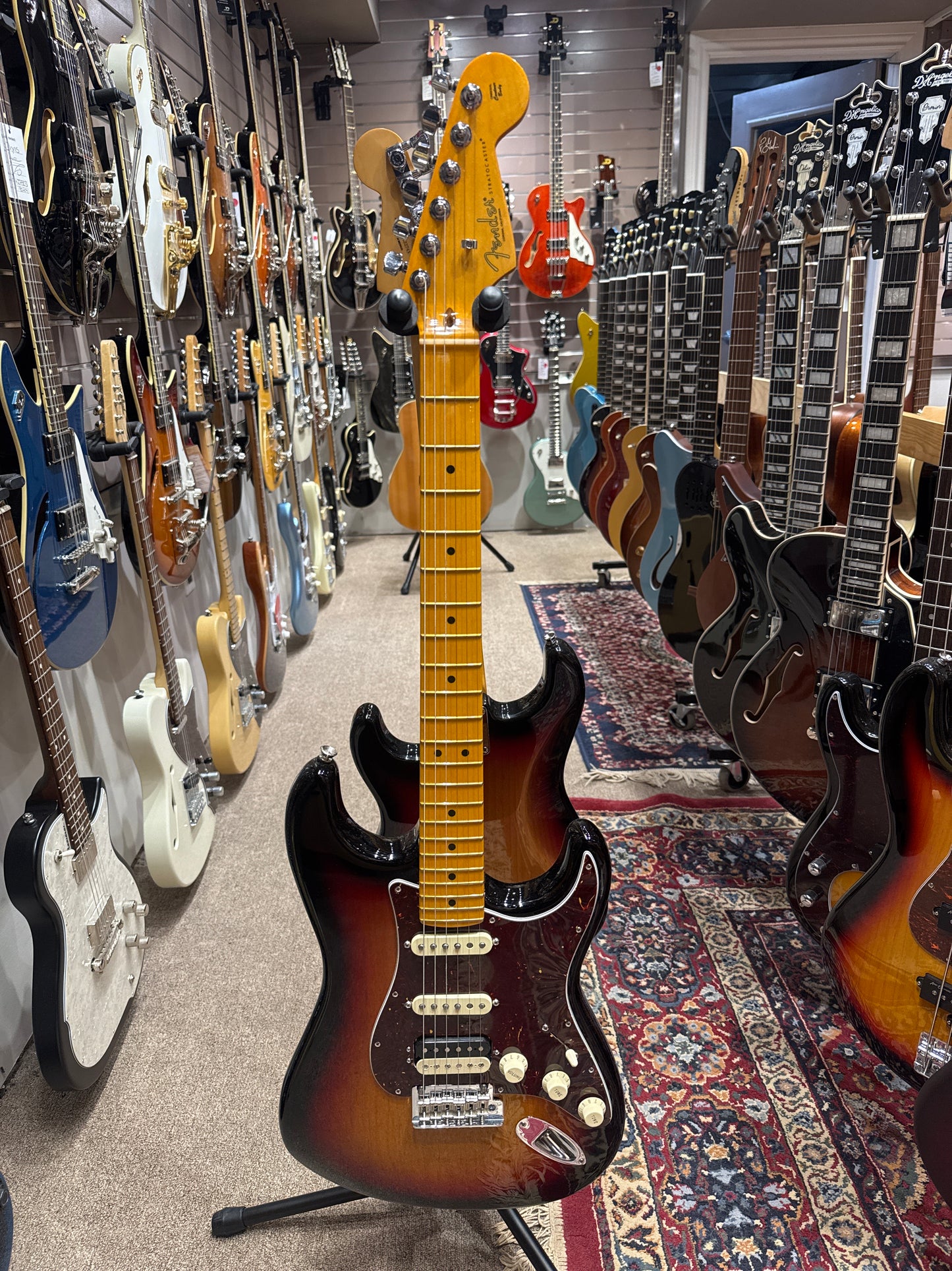 Fender American Professional II Stratocaster HSS with Maple Fretboard 3-Color Sunburst - Mint