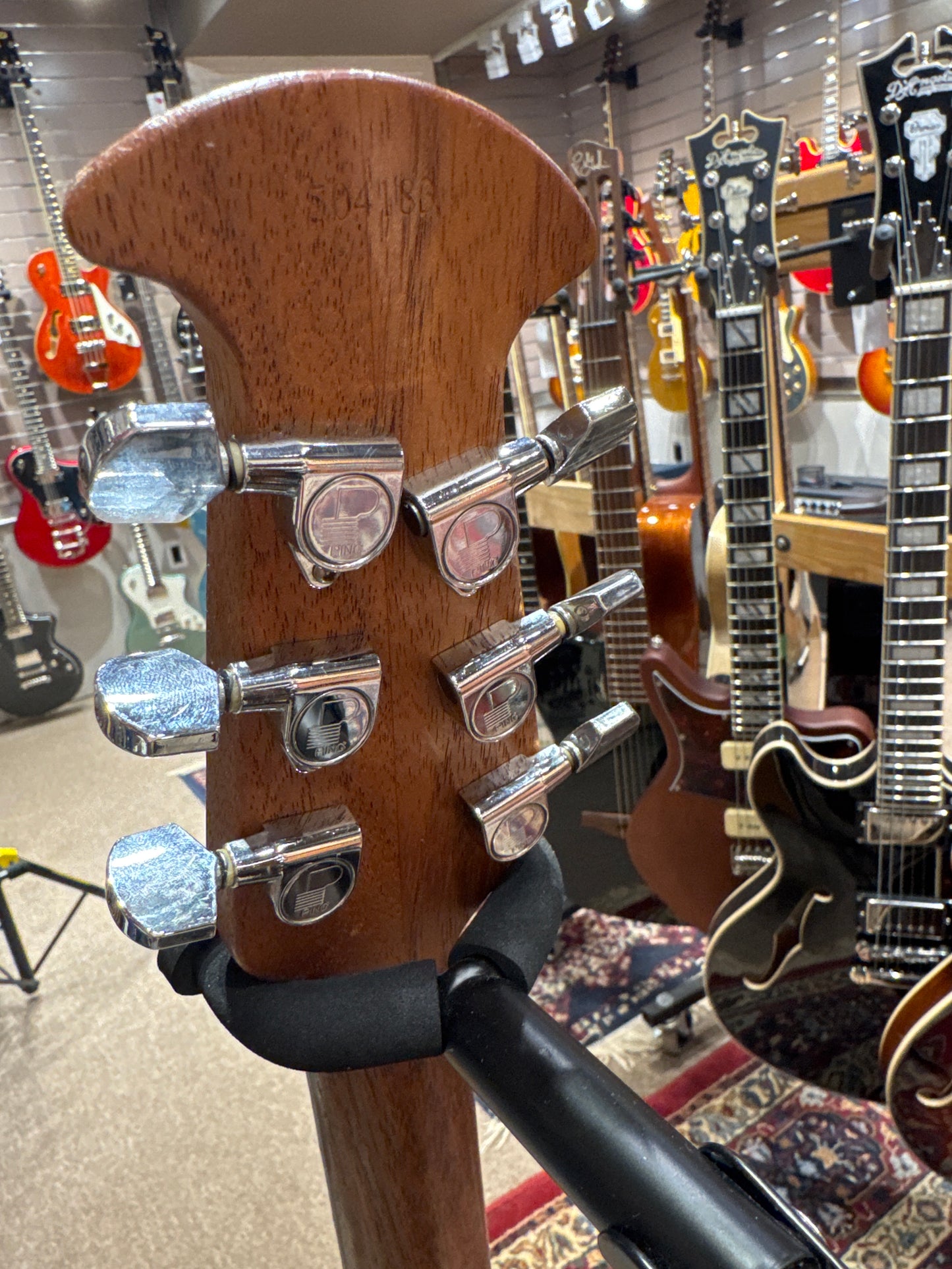 Ovation Standard Balladeer 1861 - Excellent