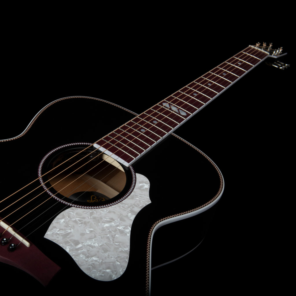 Seagull Artist Limited Tuxedo Black EQ Electric Acoustic Guitar