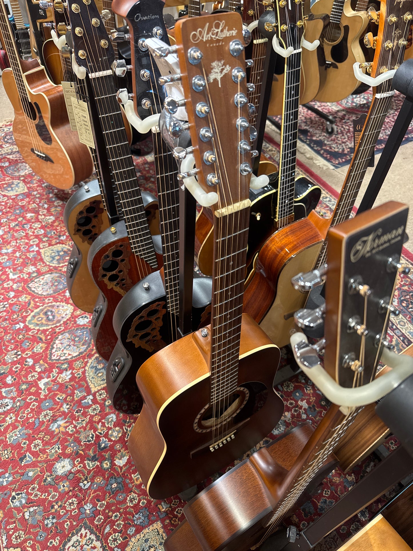 Art & Lutherie 12 String Cedar Antique Burst Acoustic