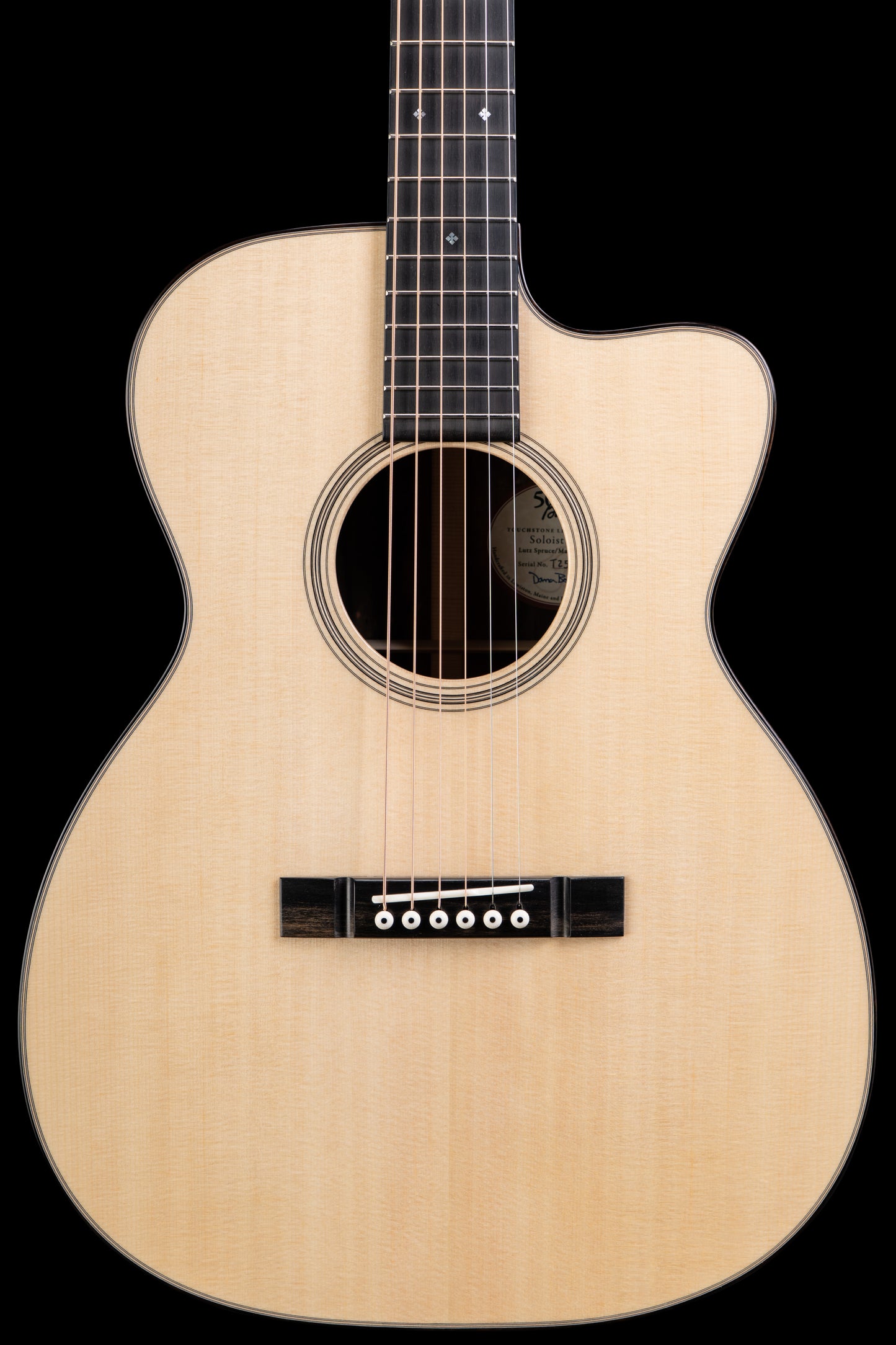Bourgeois Touchstone Series Soloist/TS LAUNCH EDITION OM Cutaway Natural Acoustic Guitar