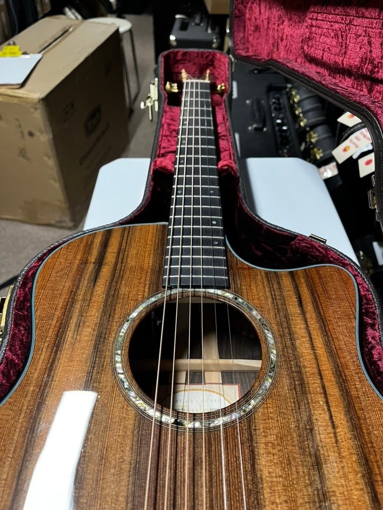 Taylor Custom GS Acoustic Electric Guitar - Used Excellent