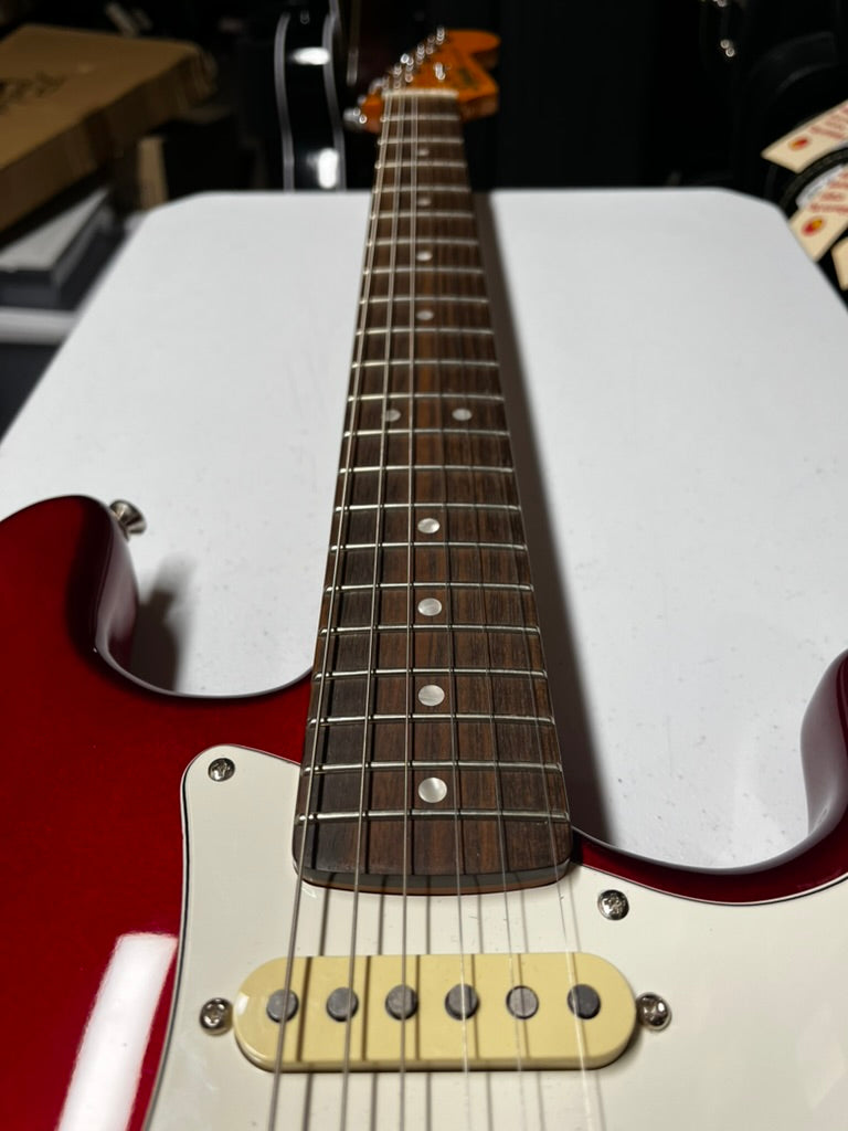 Fender Squier 60s Classic Vibe Stratocaster Candy Apple Red Electric Guitar w/ Upgraded Pickups and Locking Tuners 2022 - Used Mint