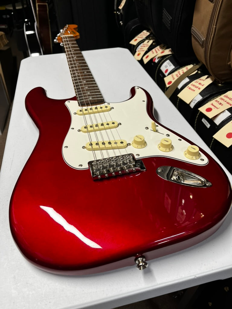 Fender Squier 60s Classic Vibe Stratocaster Candy Apple Red Electric Guitar w/ Upgraded Pickups and Locking Tuners 2022 - Used Mint