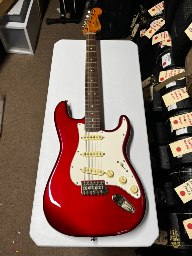 Fender Squier 60s Classic Vibe Stratocaster Candy Apple Red Electric Guitar w/ Upgraded Pickups and Locking Tuners 2022 - Used Mint