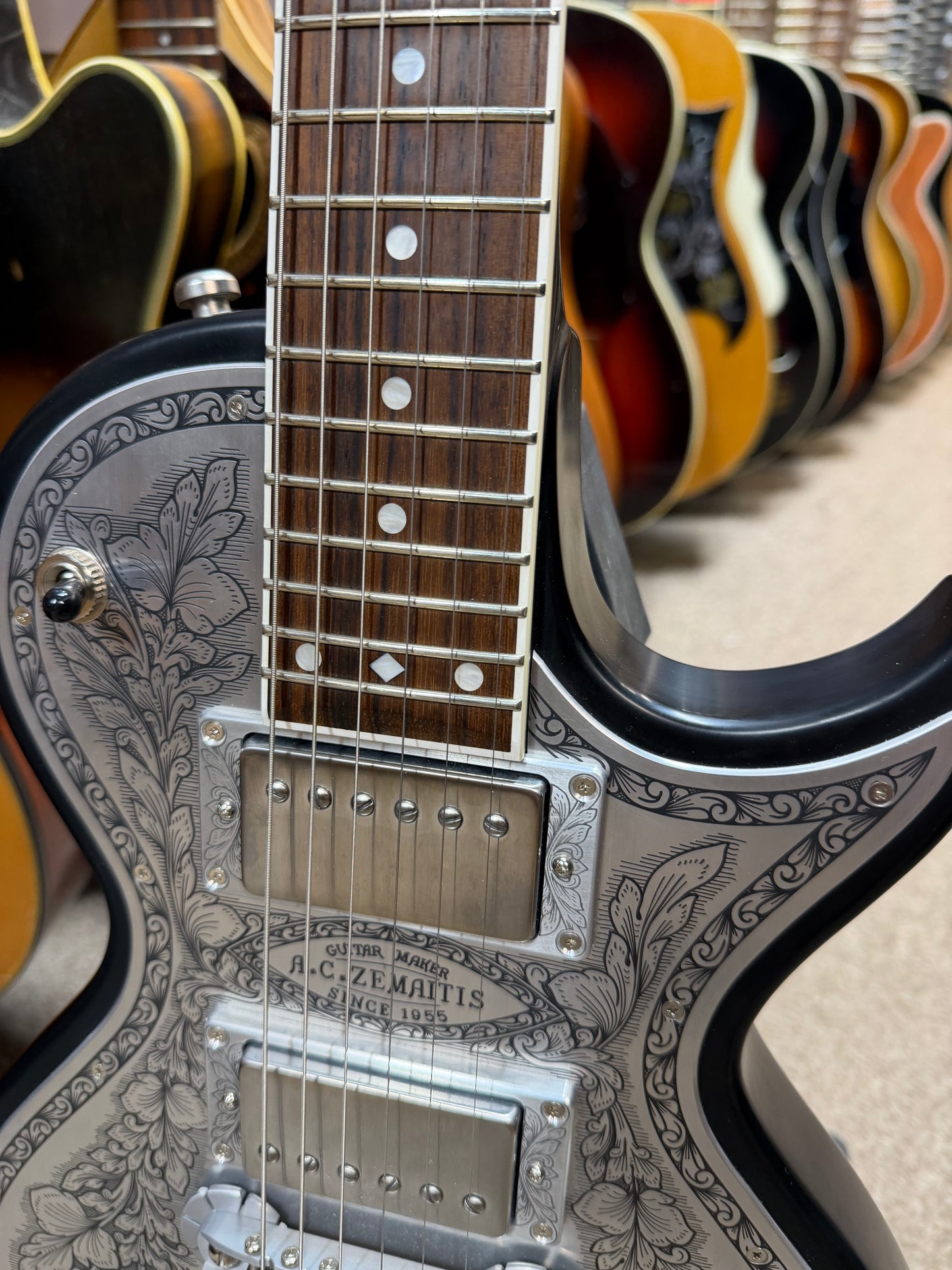 Zemaitis - A24MF BK 2012 Made In Japan - Mint