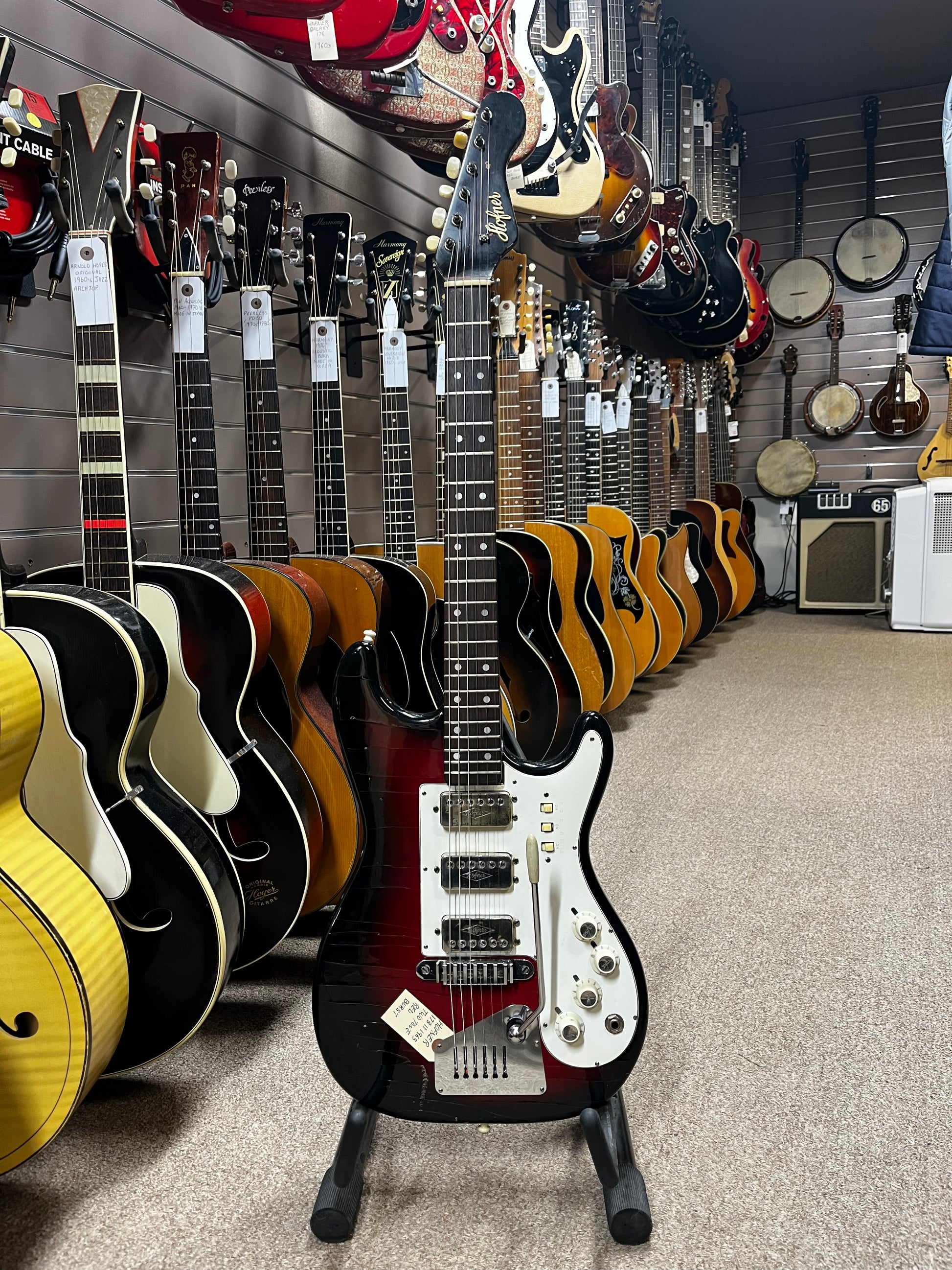 Hofner 173 II 1963 Two Tone Red Burst Electric Guitar