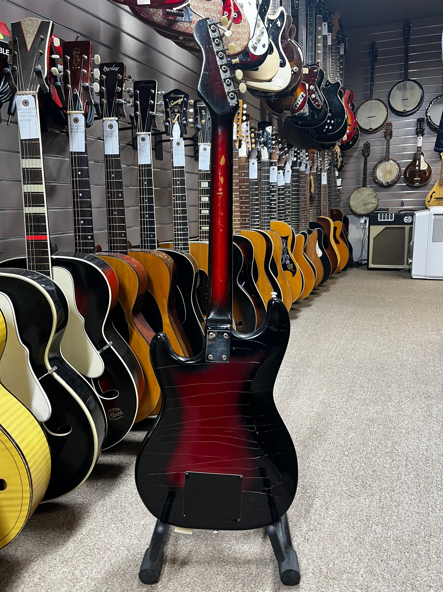 Hofner 173 II 1963 Two Tone Red Burst Electric Guitar