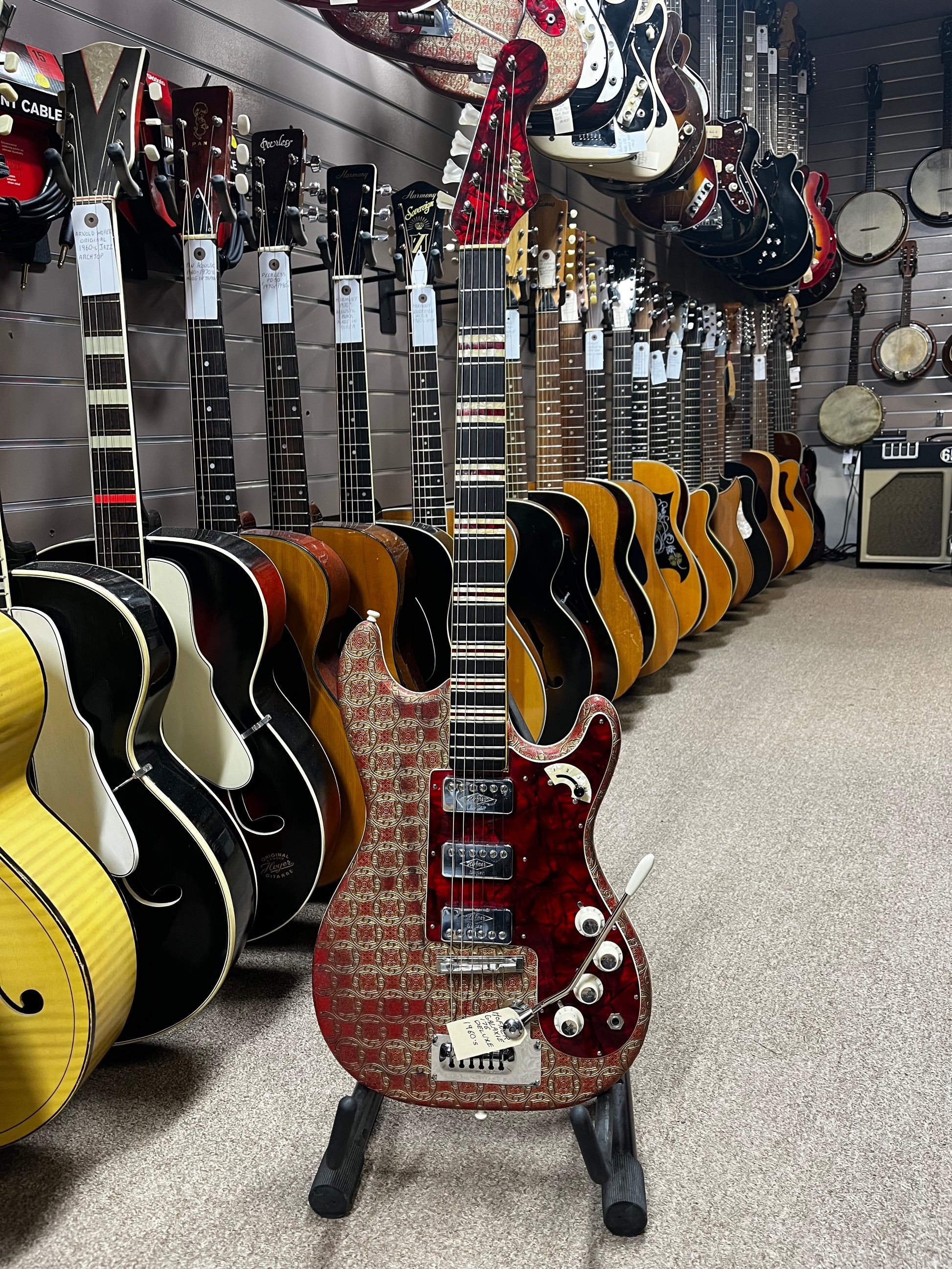 Hofner Galaxie 176 Red Brocade-Texture Vinyl 1960s Electric Guitar