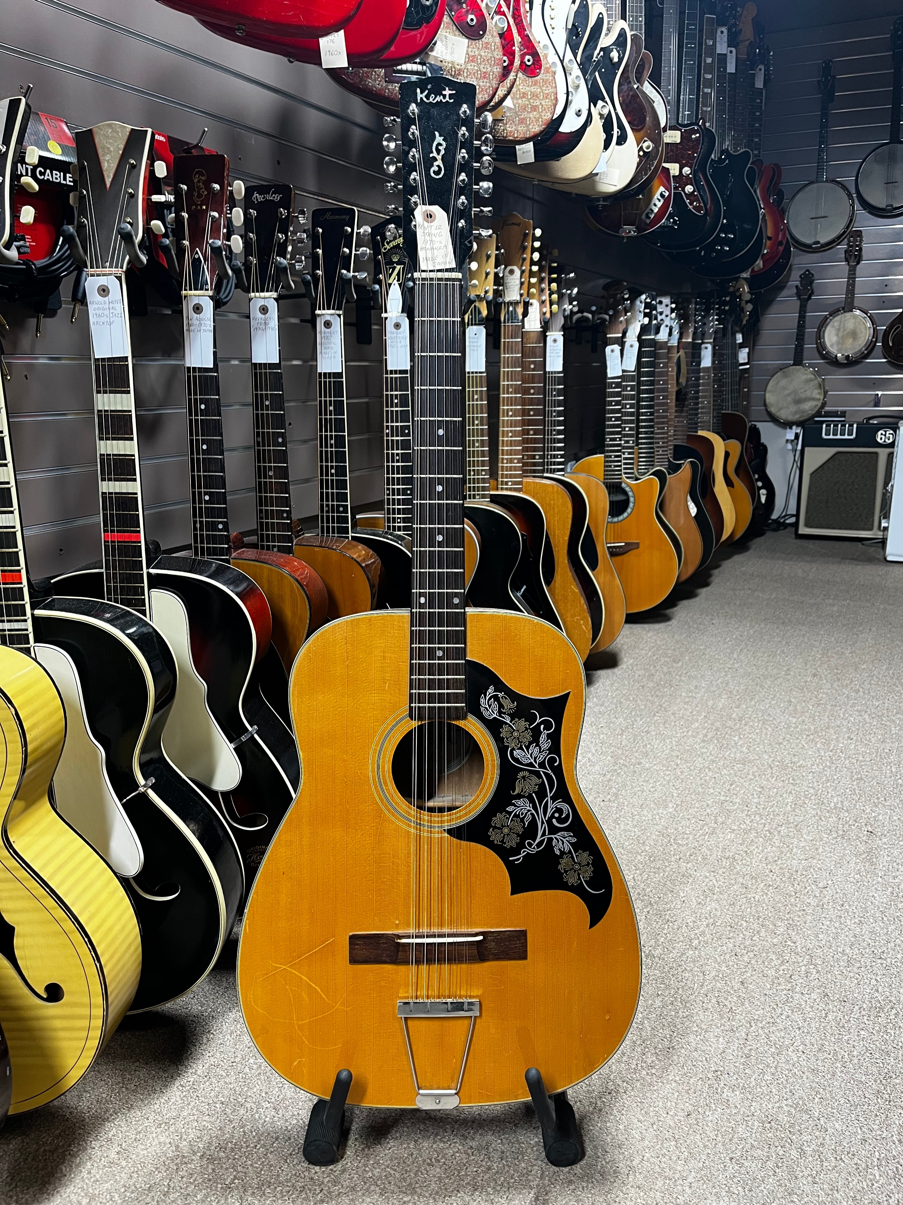 Kent Bonanza Acoustic 12 String - Fair – The Guitar Boutique
