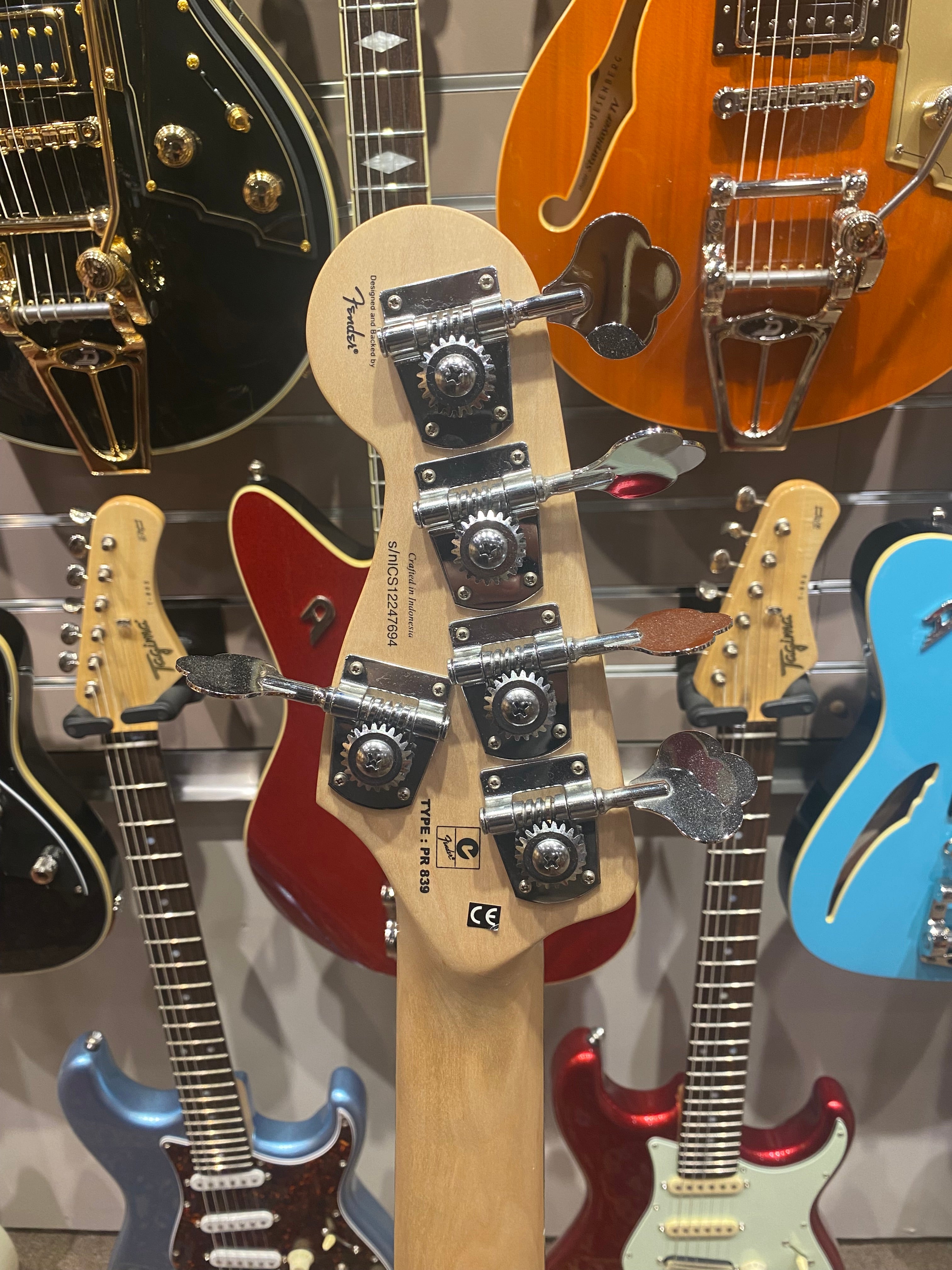 Squier deals pr 839