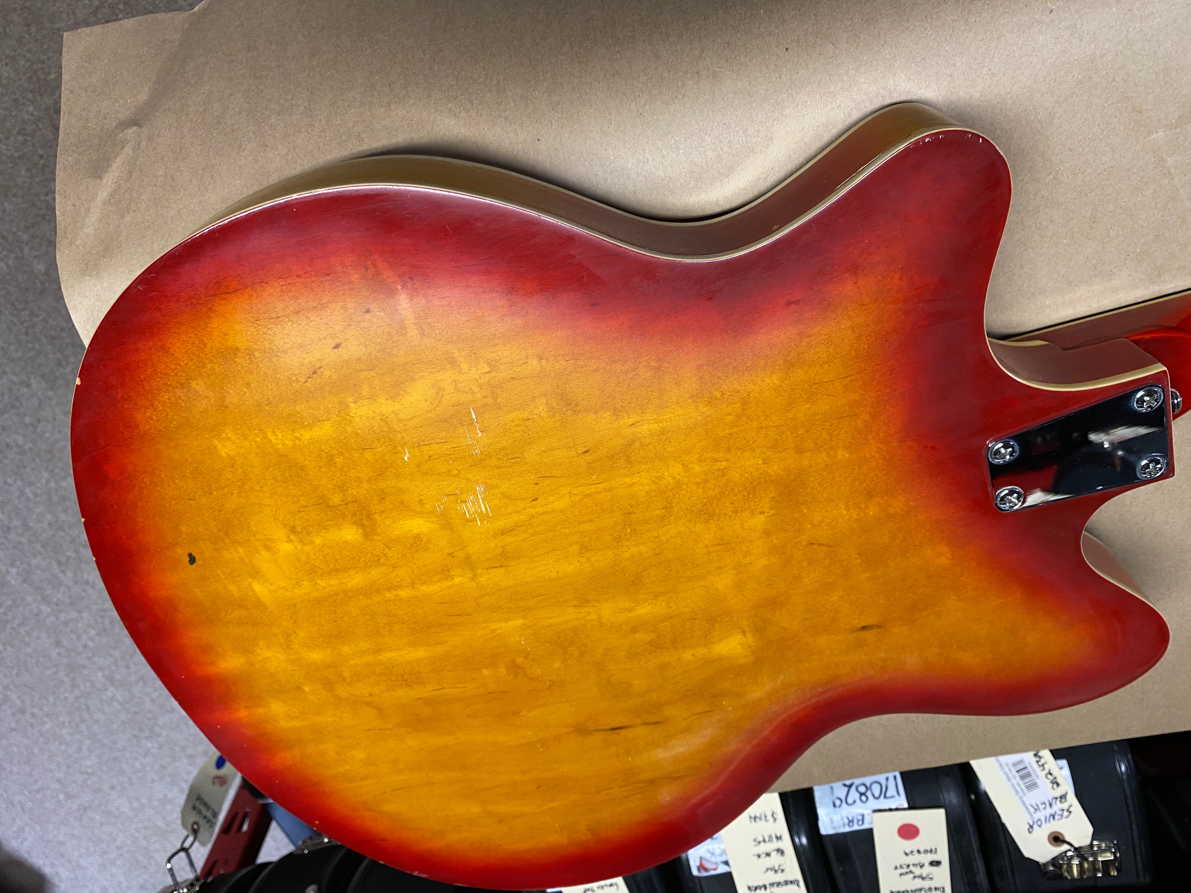 Kent Americana No. 546 - Short Scale Electric Guitar – The Guitar