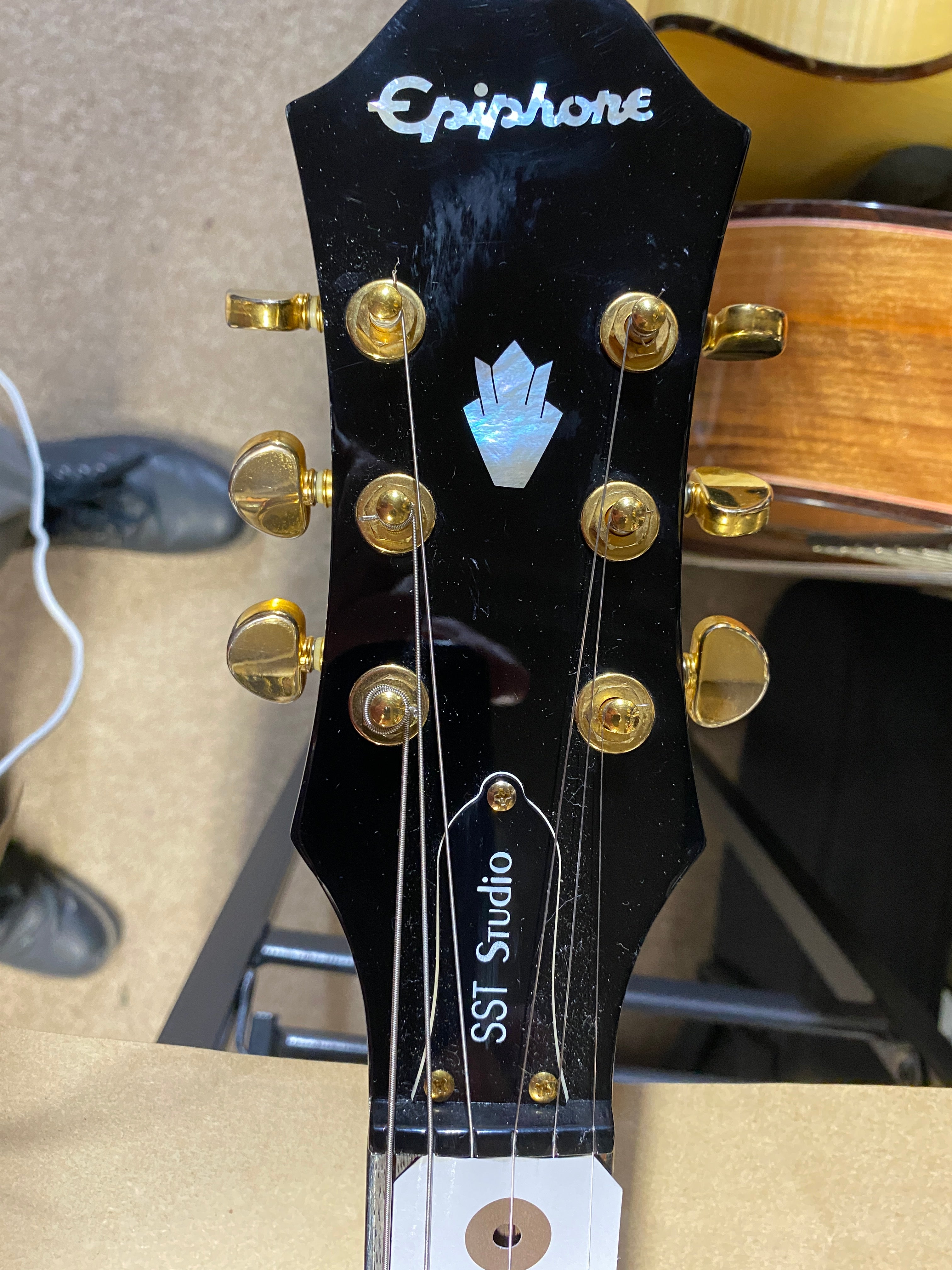 エレアコ Epiphone SST STUDIO ソリッドボディ Epiphone SST Studio Acoustic-Electric Guitar | zZounds