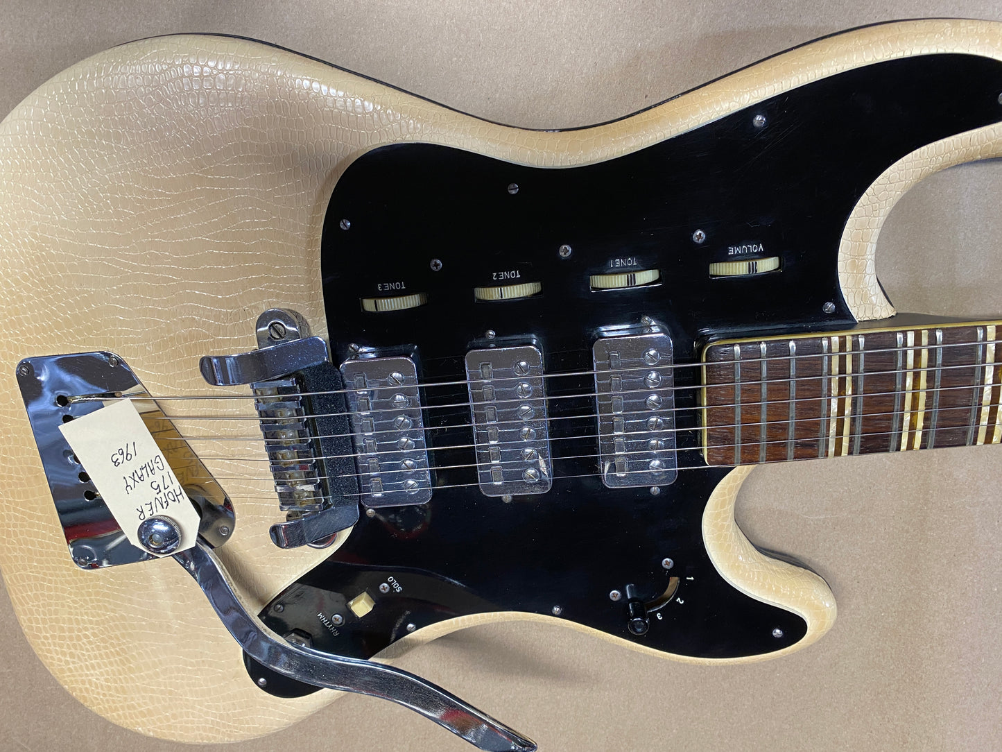 Hofner 175 Galaxie 1963 White Vinyl Electric Guitar