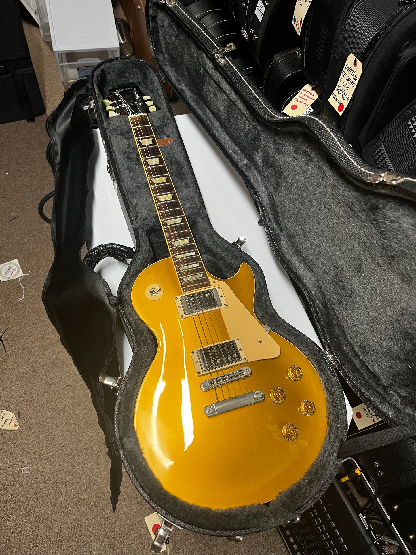 Gibson Les Paul Standard Gold Top Electric Guitar 2006 - Used Good