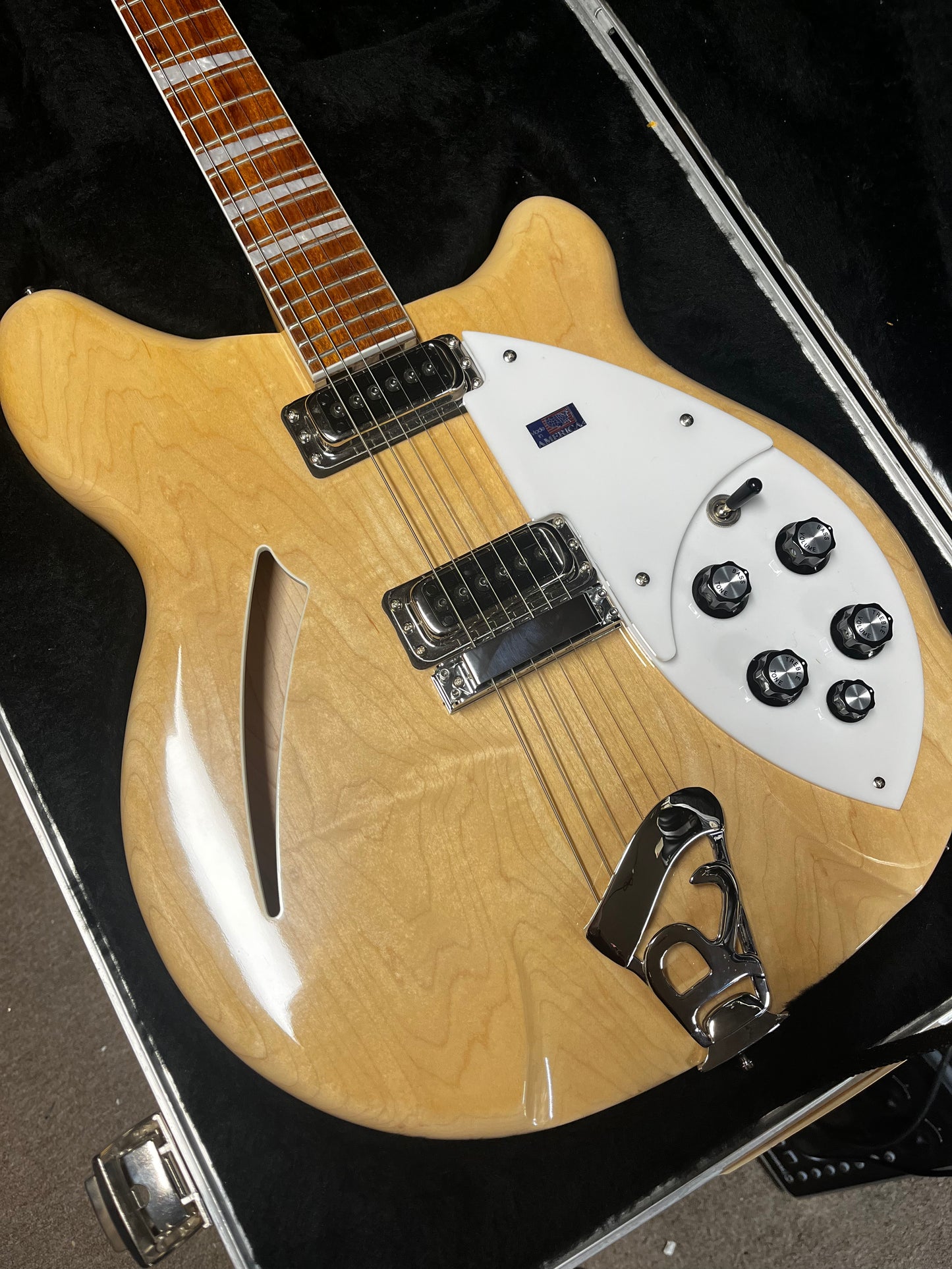 Rickenbacker 360 Mapleglo Electric Guitar 2012 - Used Mint