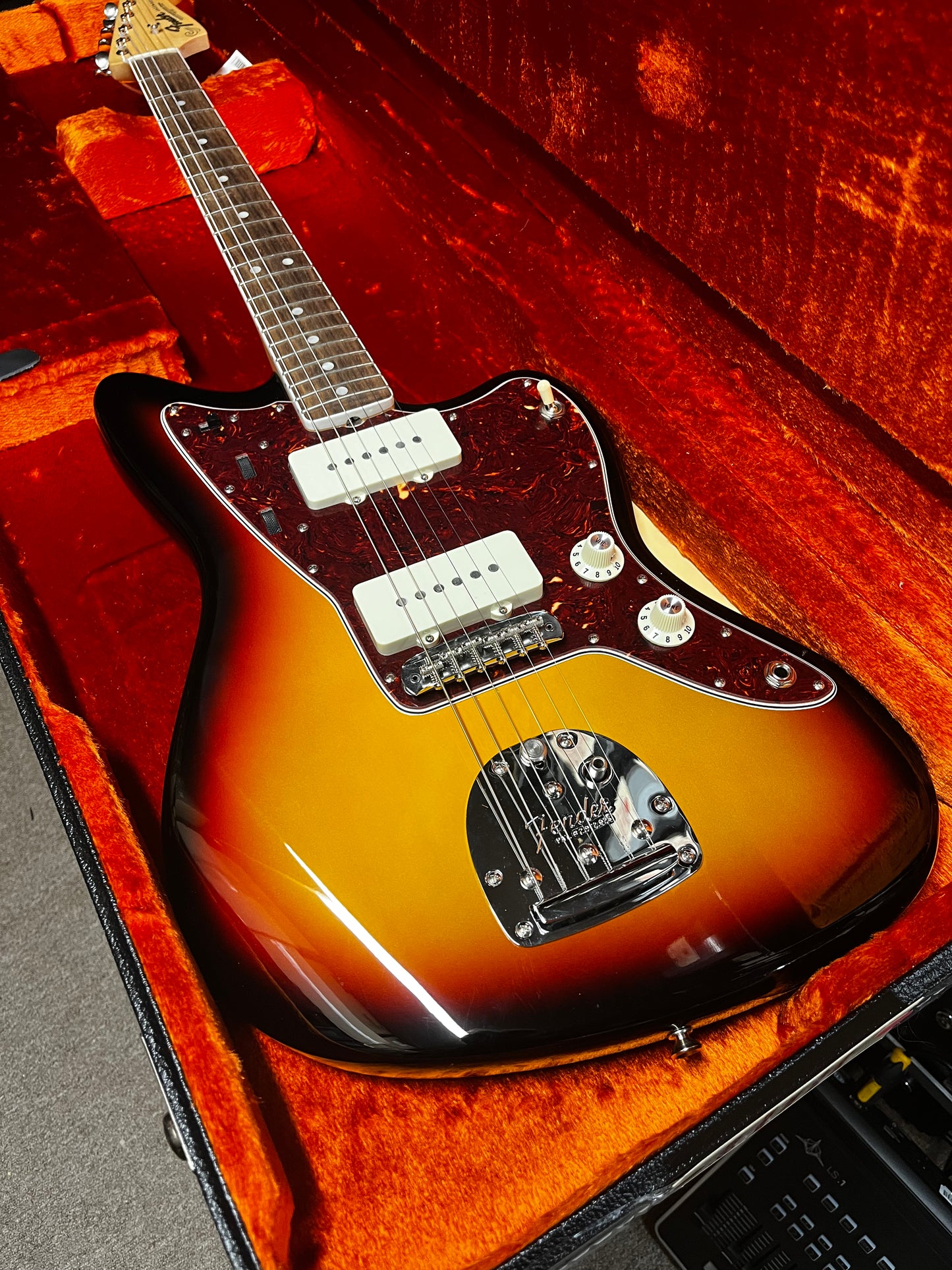 Fender American Vintage 65 Jazzmaster Sunburst - Used Good