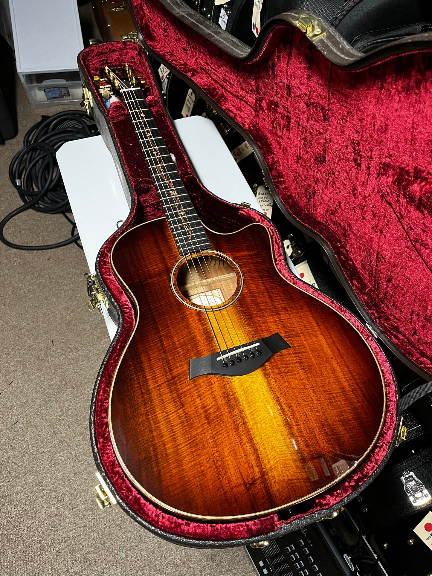 Taylor K26ce All-Solid Hawaiian Koa Grand Symphony Acoustic Electric Guitar - Used Near Mint