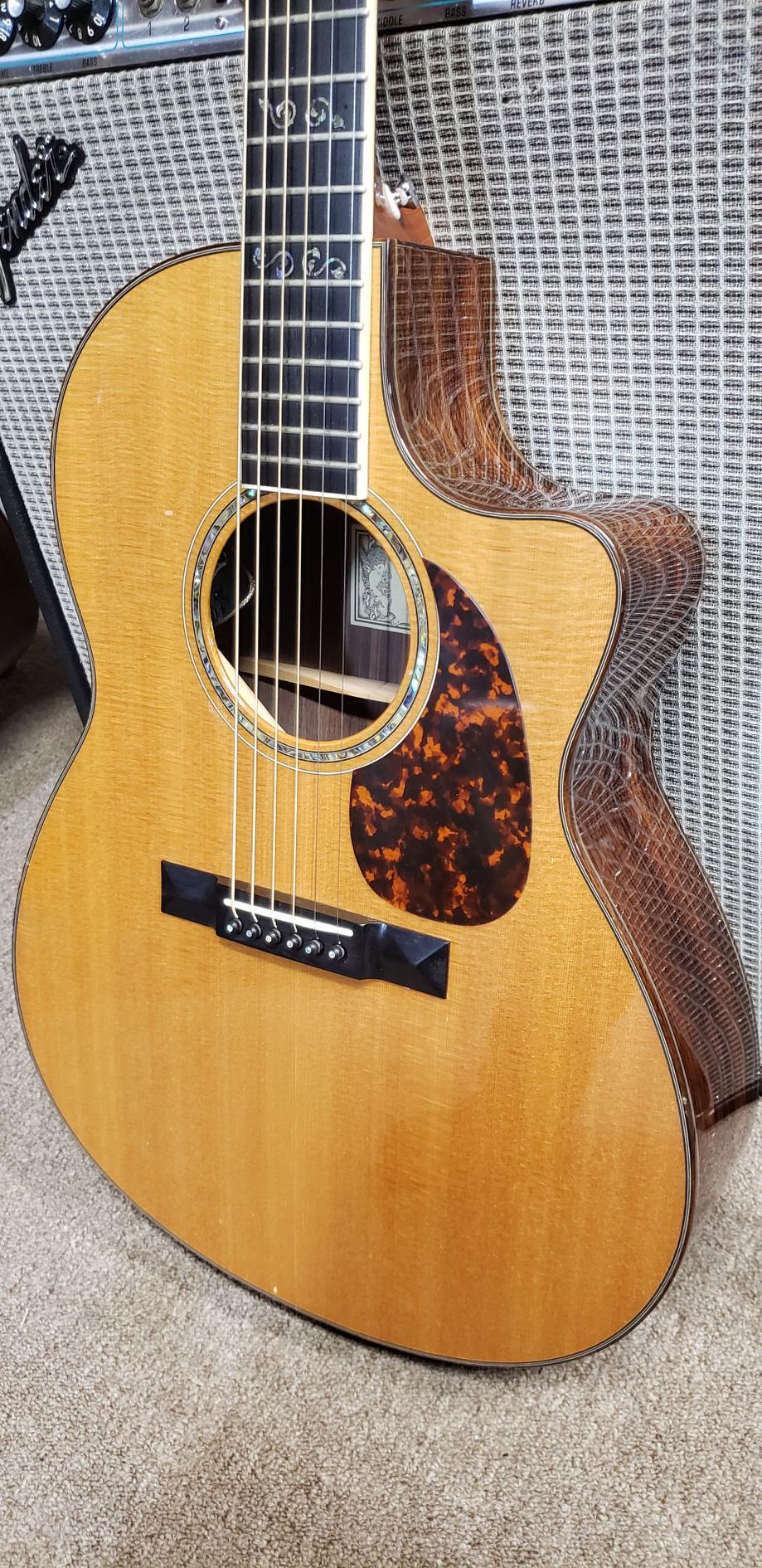 Larrivée Model LSV-11 Acoustic Guitar  - Mint