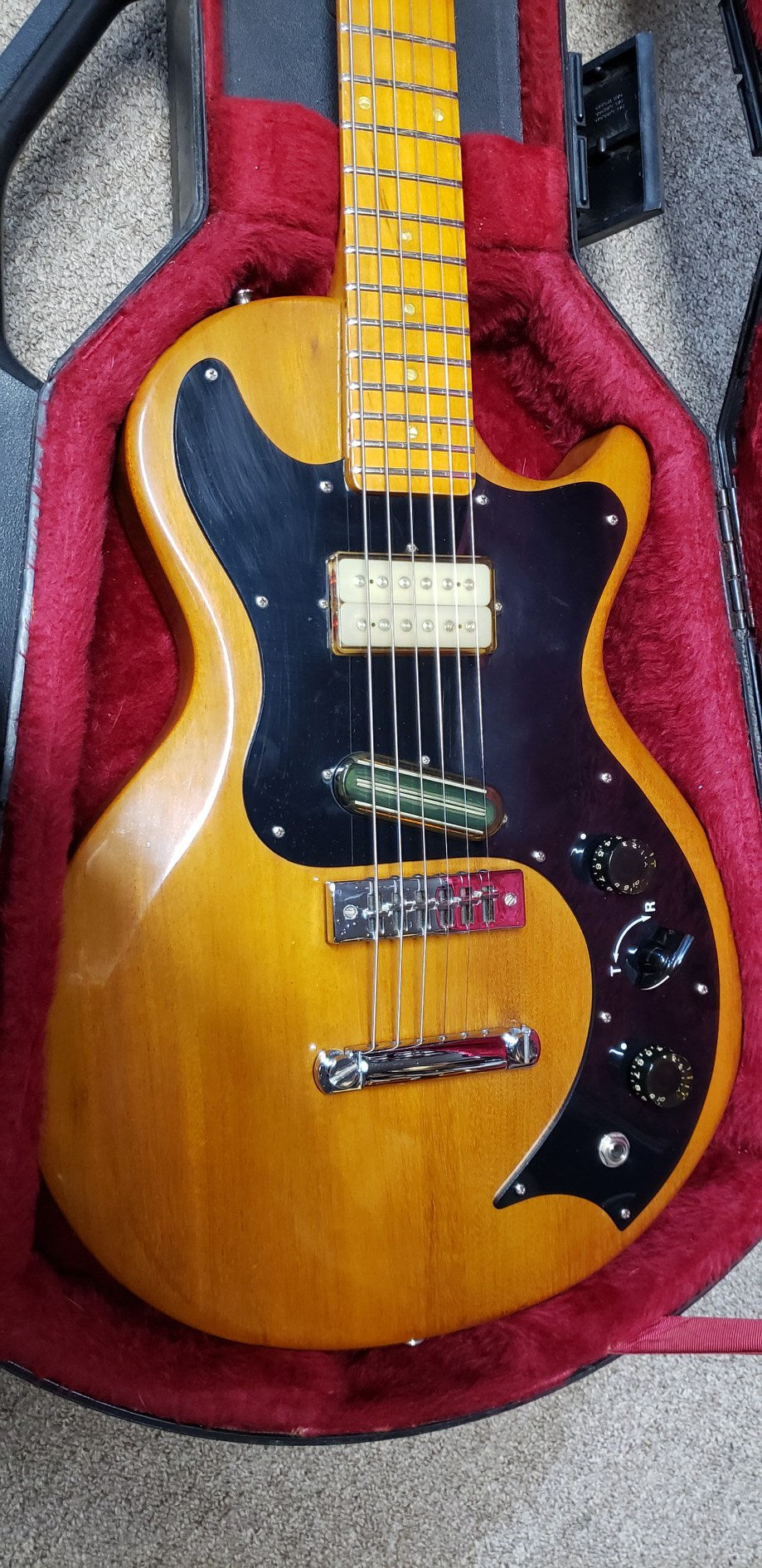 Gibson Maurader 1978 with Chainsaw Case - Near Mint