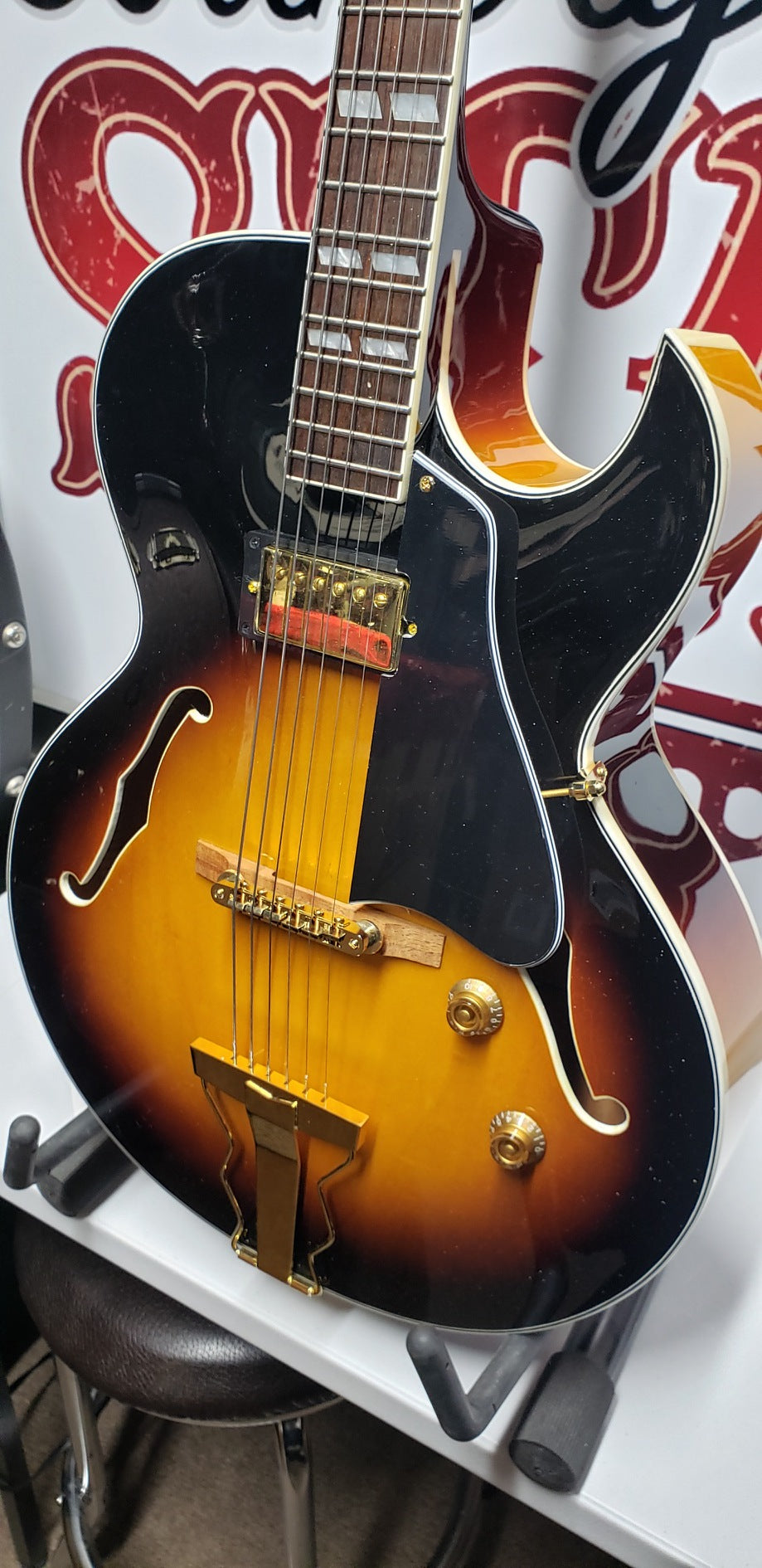 Burny RFA 75 Sunburst Shortscale Jazz Electric Guitar