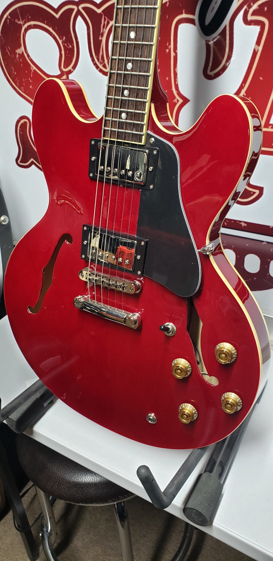 Burny RSA-70 CR Hollow Body Cherry Electric Guitar