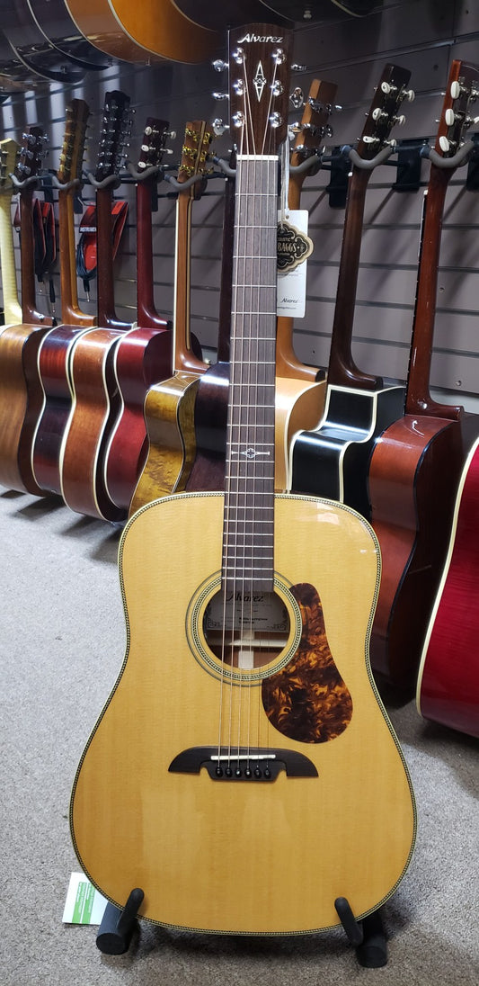 Alvarez Masterworks MD60e Herringbone Acoustic Guitar