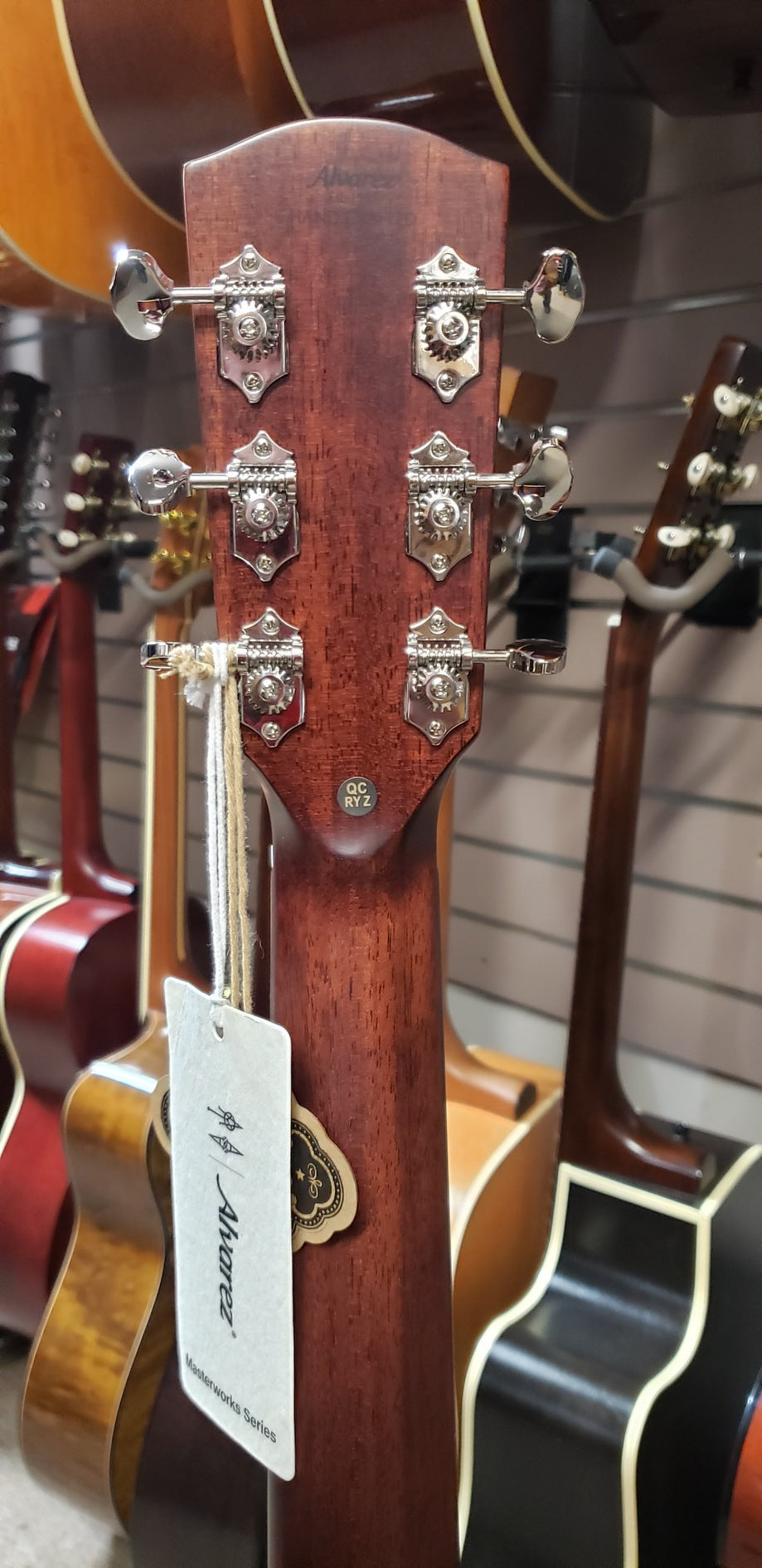 Alvarez Masterworks MD60e Herringbone Acoustic Guitar