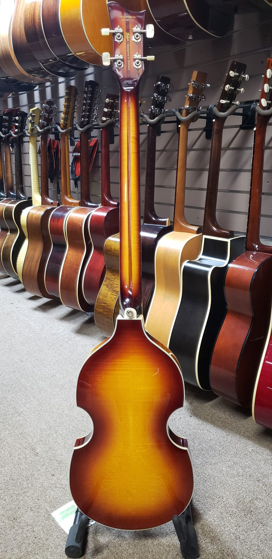 Hofner HCT-500/1 Contemporary Violin Bass – Sunburst – The Guitar