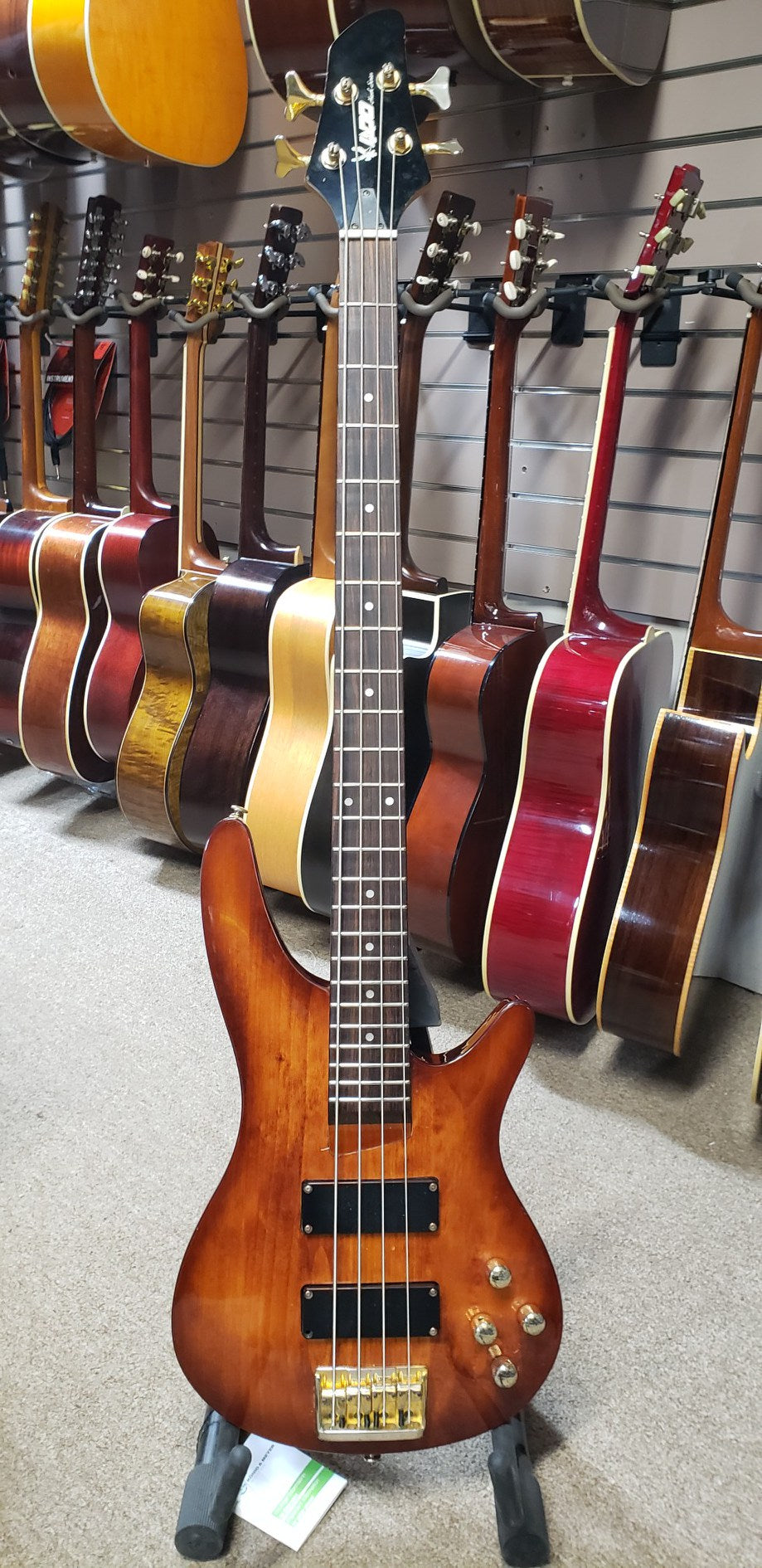 Lado Hawk Bass - Excellent