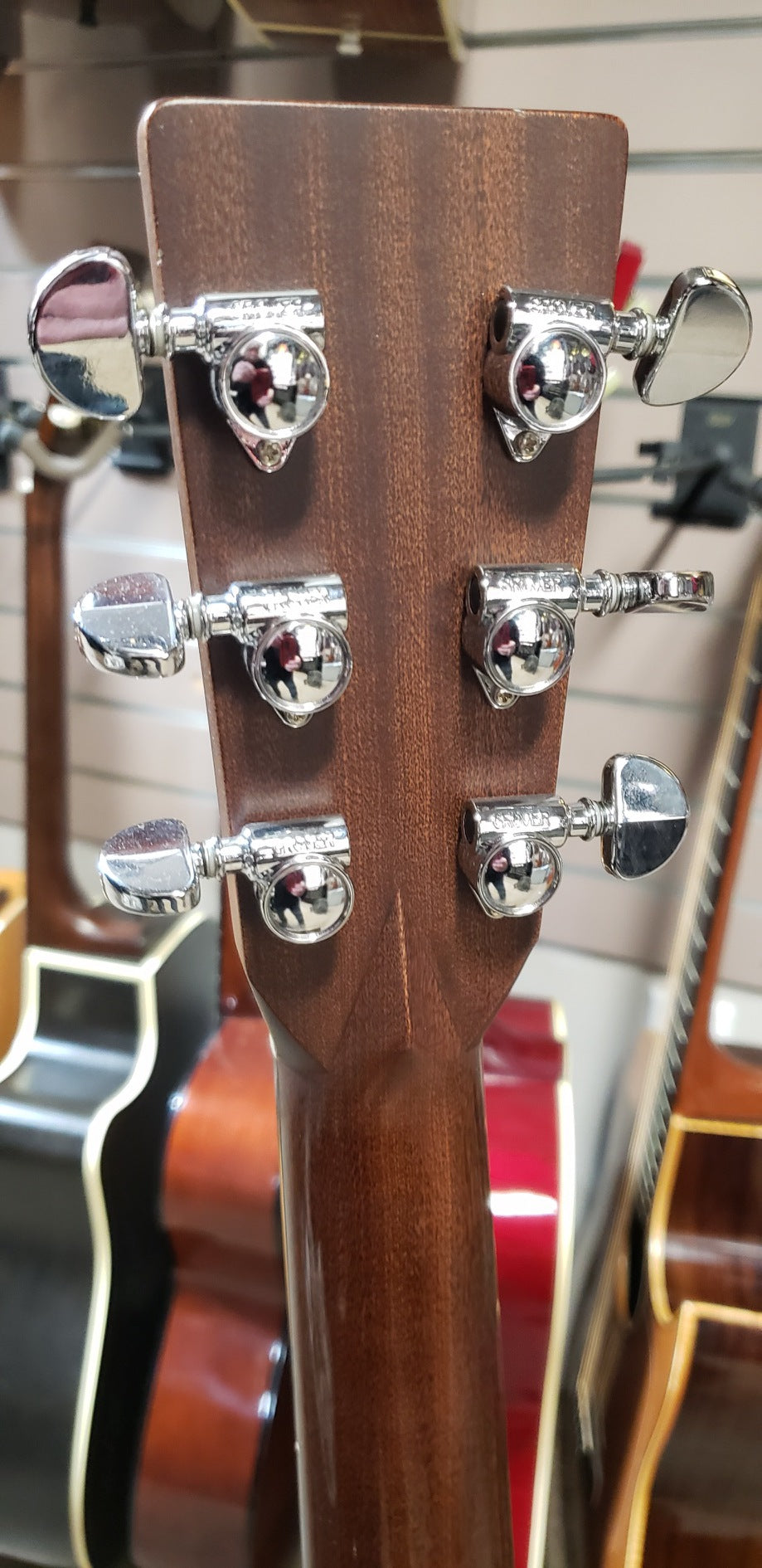 Martin Standard Series HD-28 Left Handed - Excellent