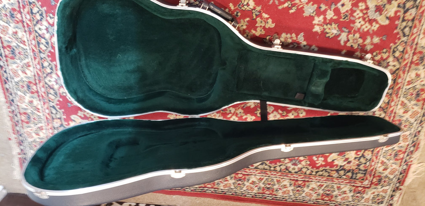 Martin Standard Series HD-28 Left Handed - Excellent