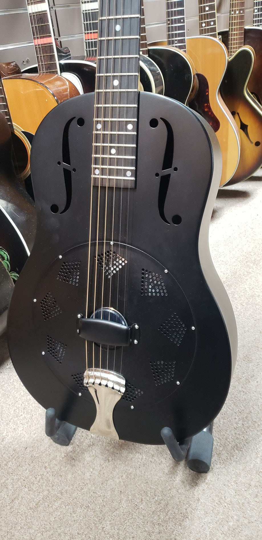 National Reso-Phonic Delphi Matte Black - 2009
