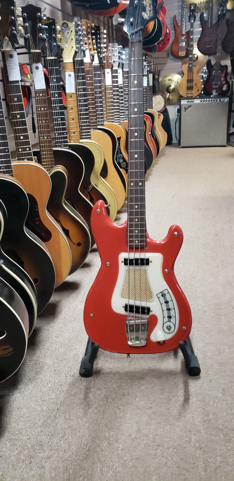 Hagström Kent 1-B Bass Red 1966