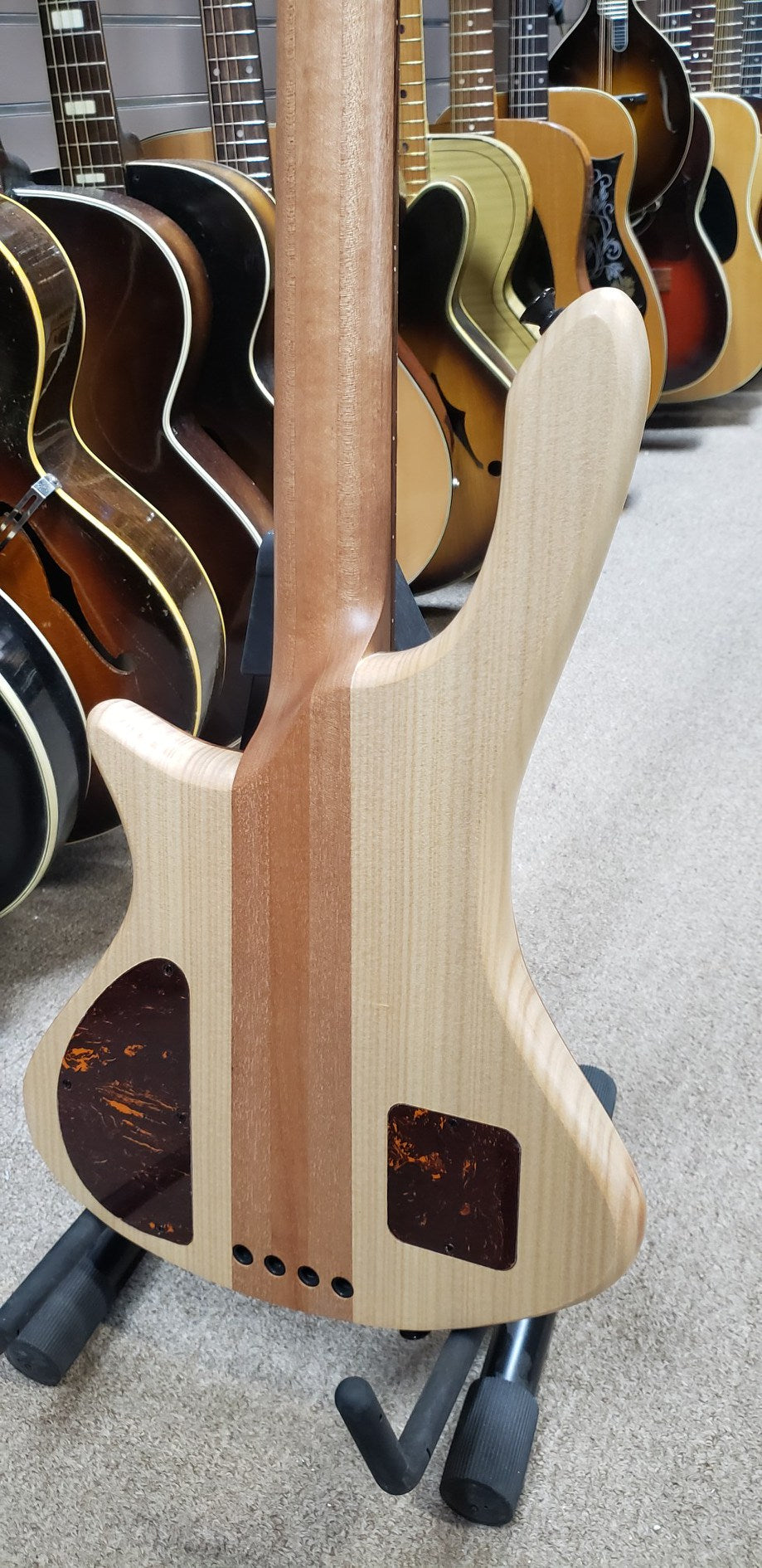 Cole Clark CCLLB4-BL-AE Bass