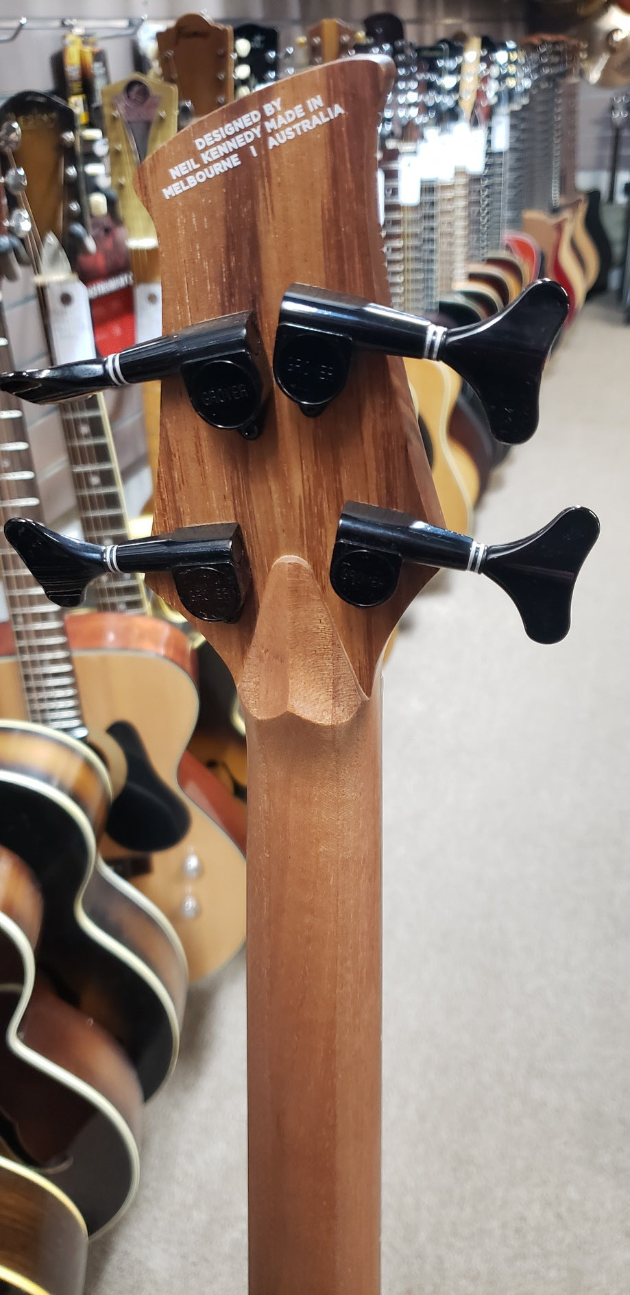 Cole Clark CCLLB4-BL-AE Bass