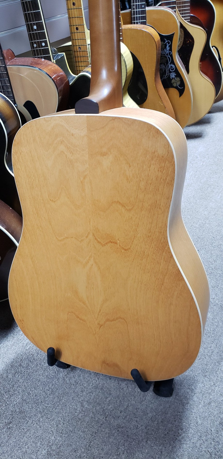 Norman B18 6-String Cedar Acoustic Guitar